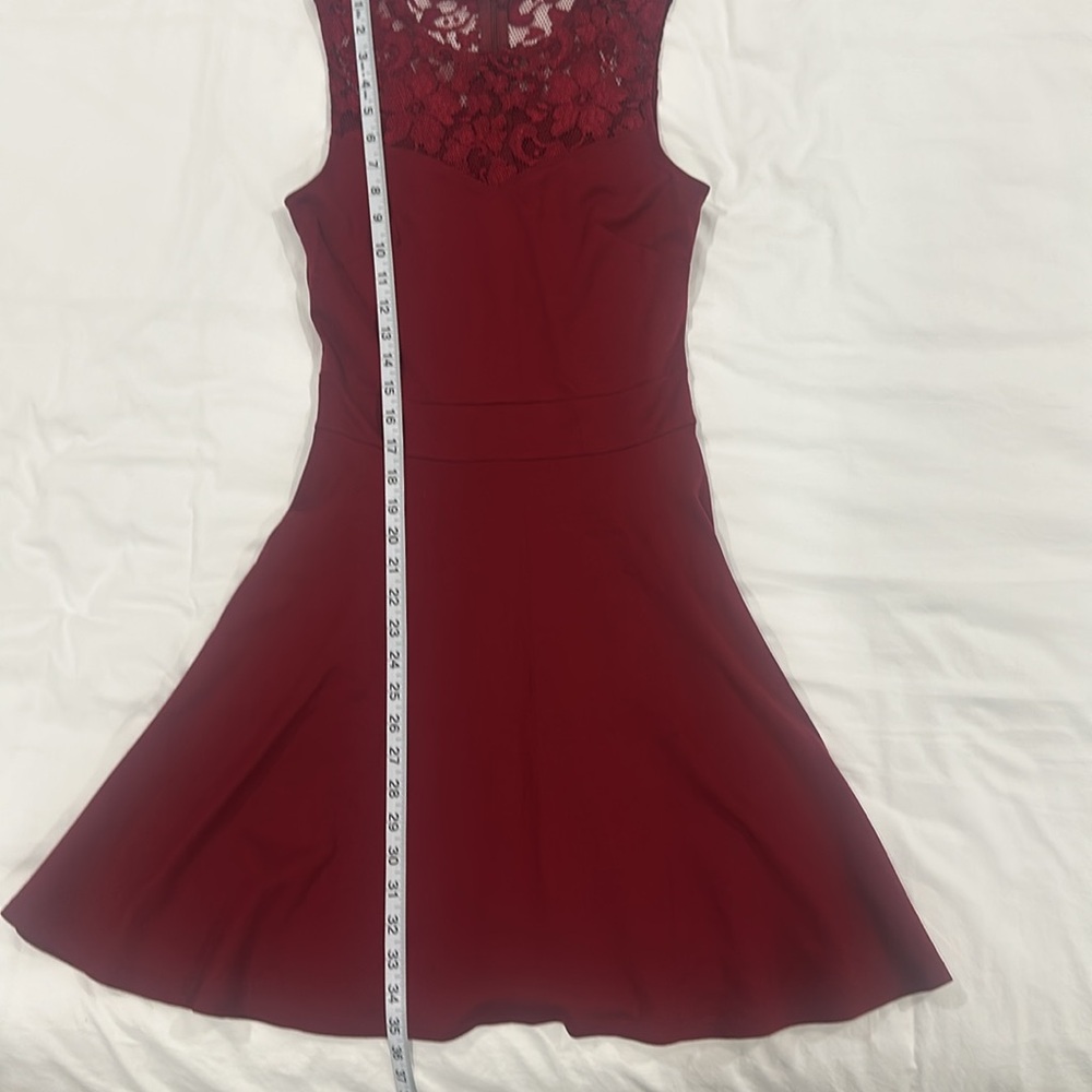 EUC Juniors Small Red dress perfect foe holidays - Picture 5 of 9